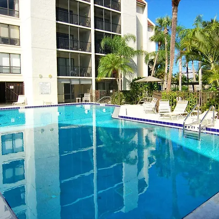 Two-Level, Heated Pool, Trolley To Beach & Village